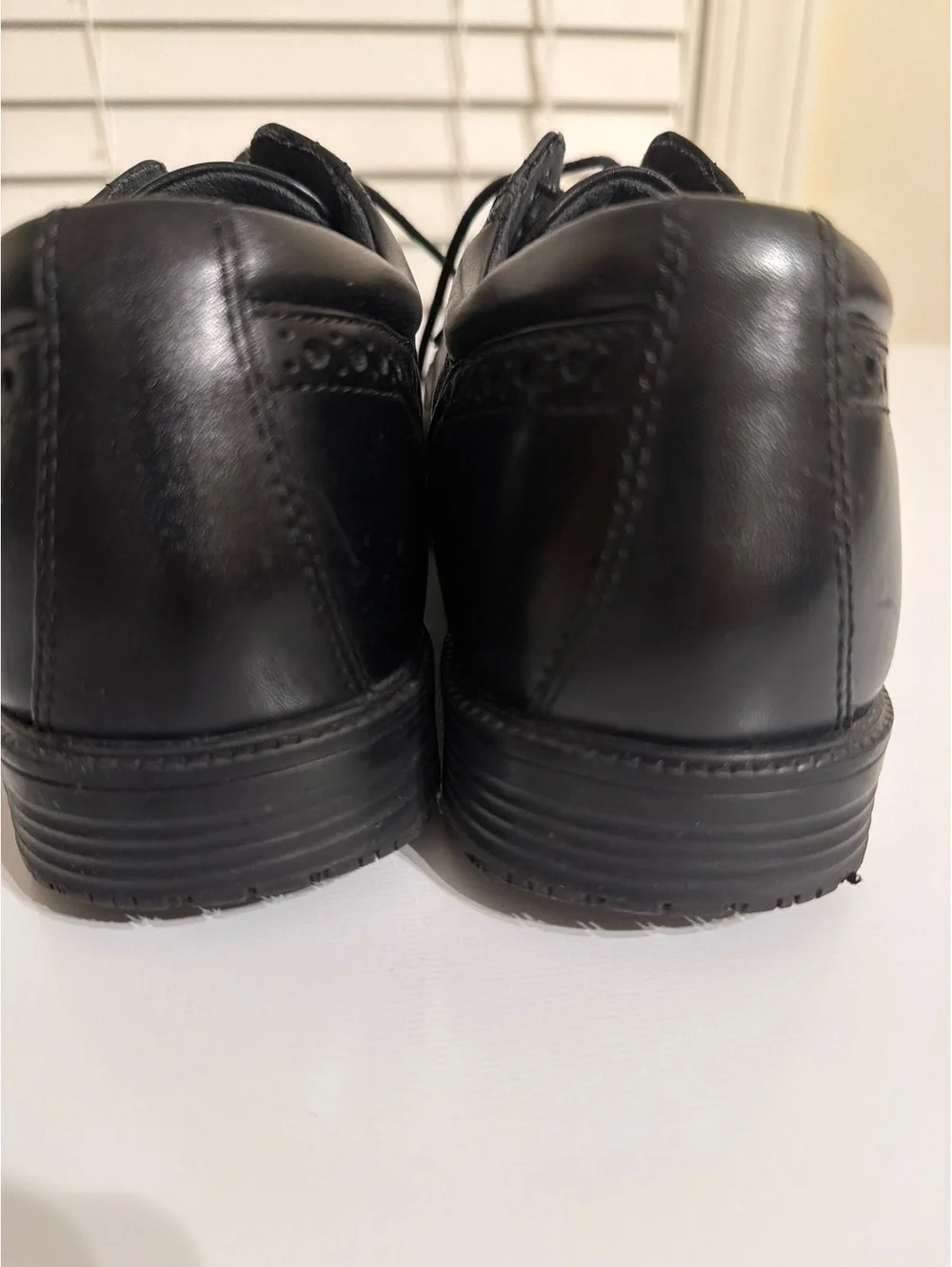 Rockport Men's Black Leather Wingtip Dress Shoes Size 8